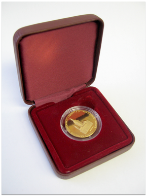 Commemorative medal of the opening of the first permanent exhibition of the Postal Museum (gold)